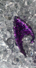 Load and play video in Gallery viewer, Short  chunky purple gloss glitter
